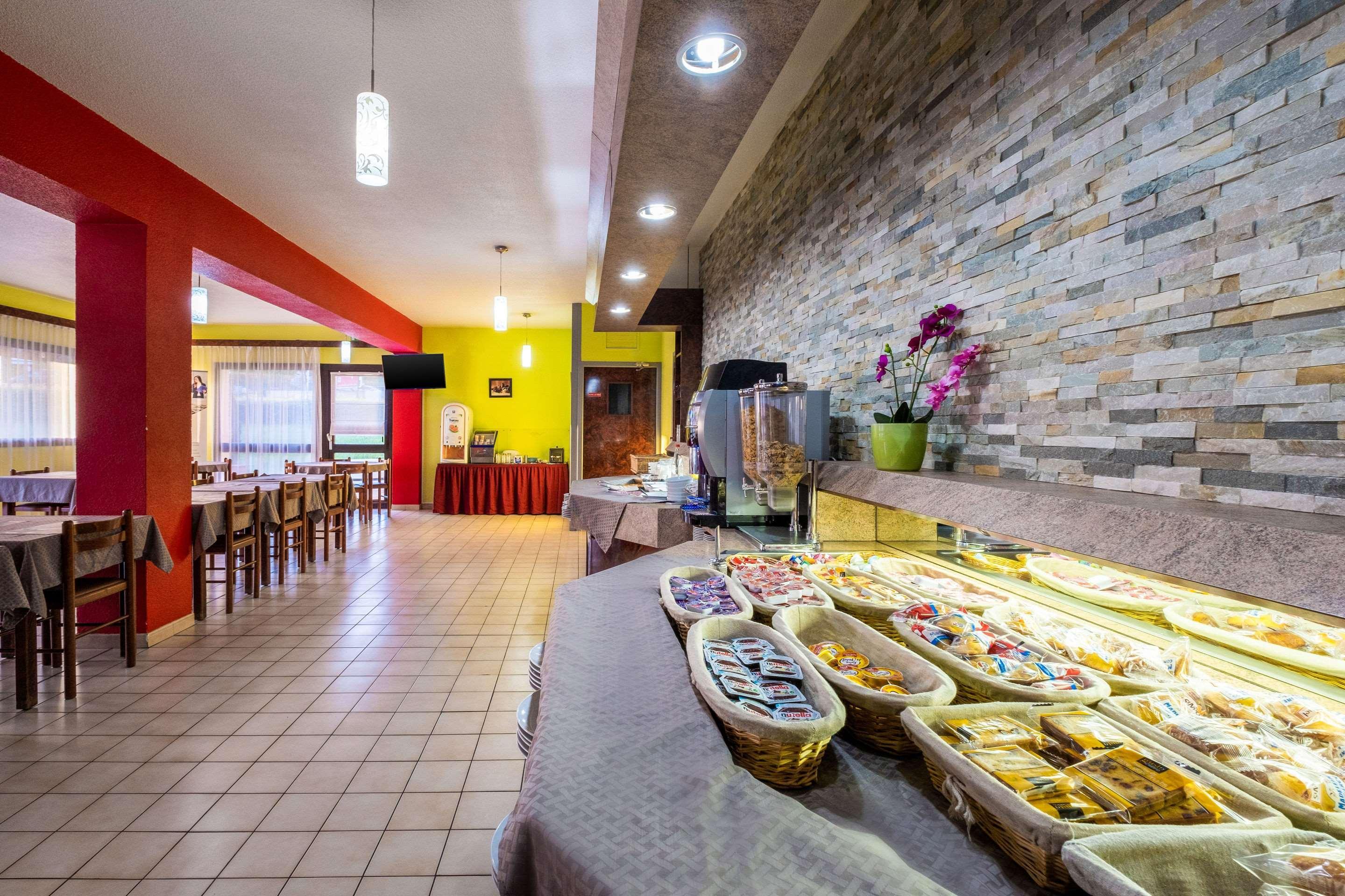 B&B Hotel Marne-La-Vallee Chelles Chelles  Dış mekan fotoğraf